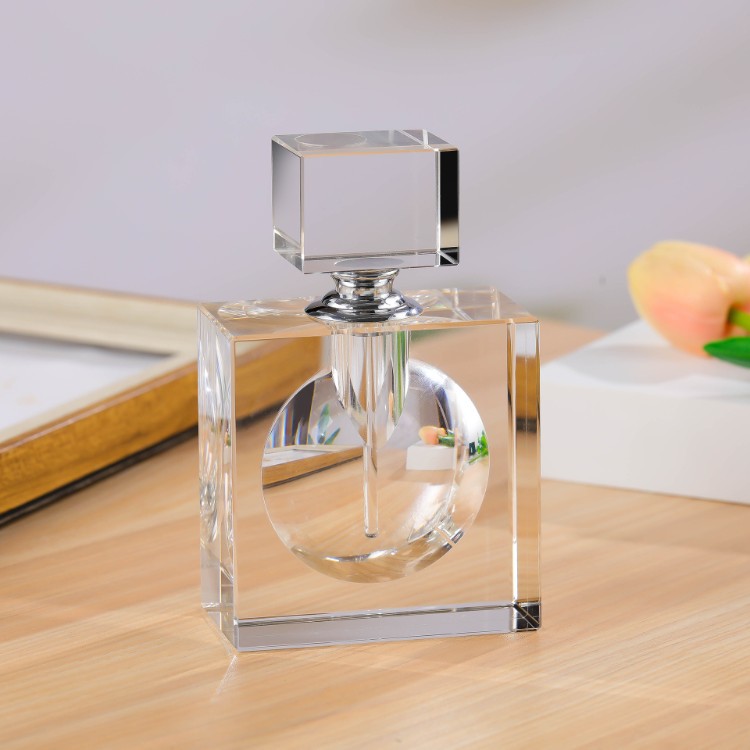 Home Fragrance Bottle - زجاجة عطر كريستالية مربعة الشكل سعة