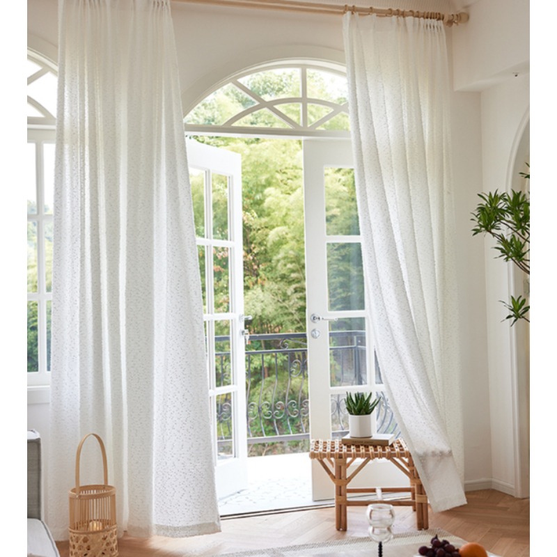 Home Fragrance In French - ستائر فرنسية بسيطة بيضاء صغيرة ذات