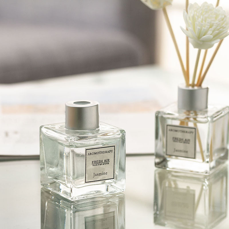 زيت عطري للعلاج بالروائح سعة 5 - مراجعة Home Fragrance Jasmine & Yuzu Porcelain Diffuser وسعره